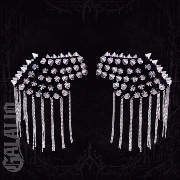 Women Chain Tassel Rivet Shoulder Pad Brooch Punk Tassel Metal Epaulet