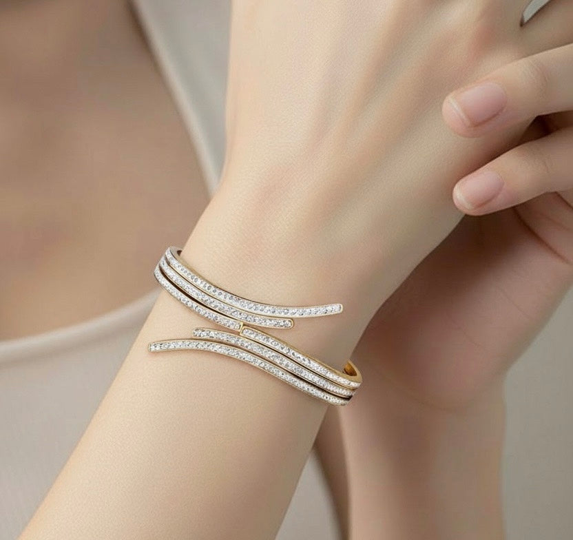 Unique Design Gold Color Stainless Steel Bracelet For Women