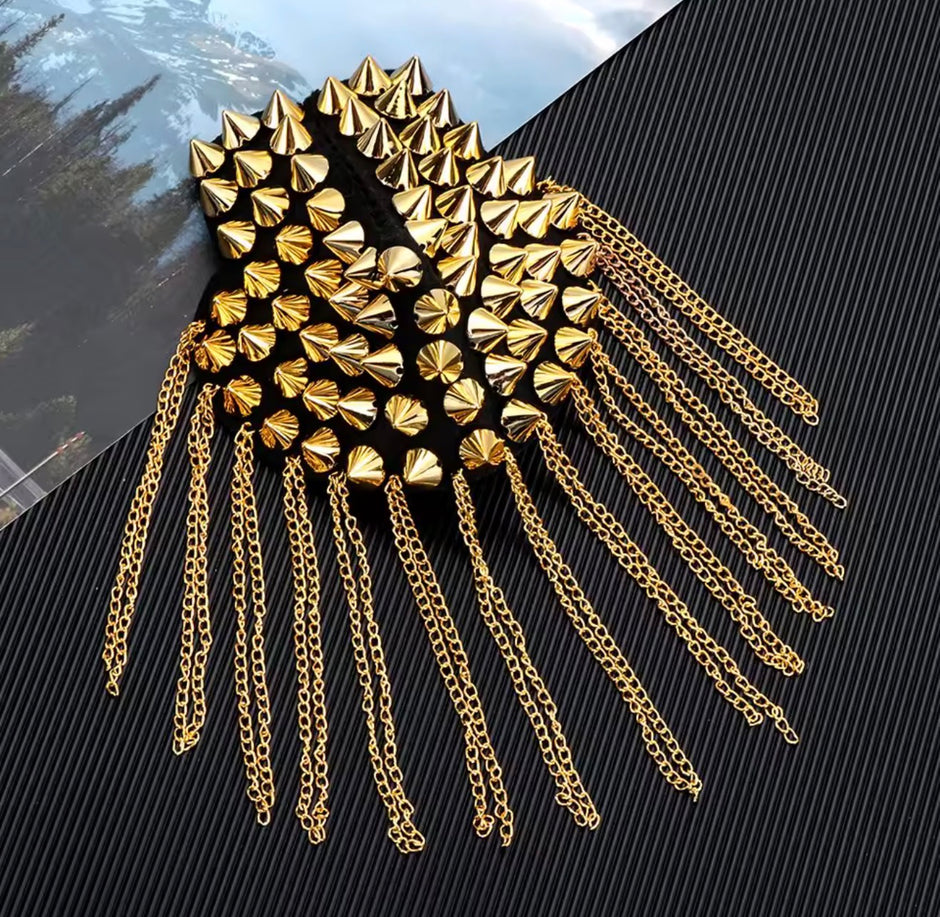 1Pair Women Chain Tassel Rivet Shoulder Pad Brooch Punk Tassel Metal Epaulet