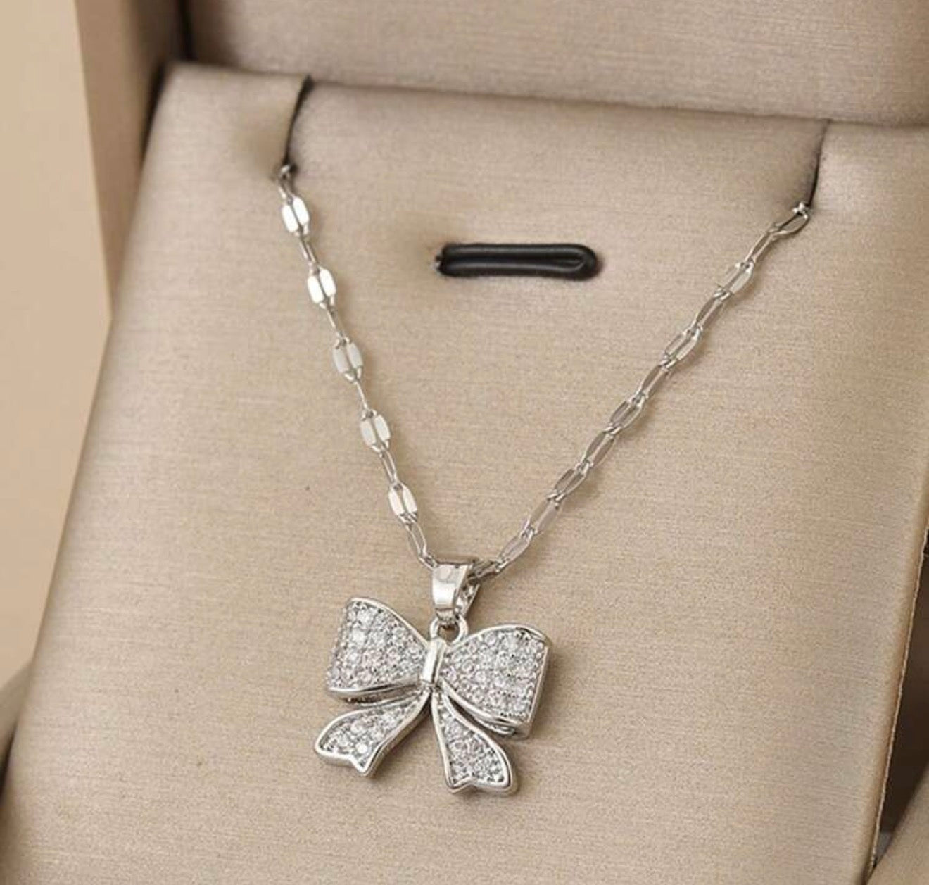 Full Rhinestone Bowknot Stainless Steel Women's Pendant Necklace