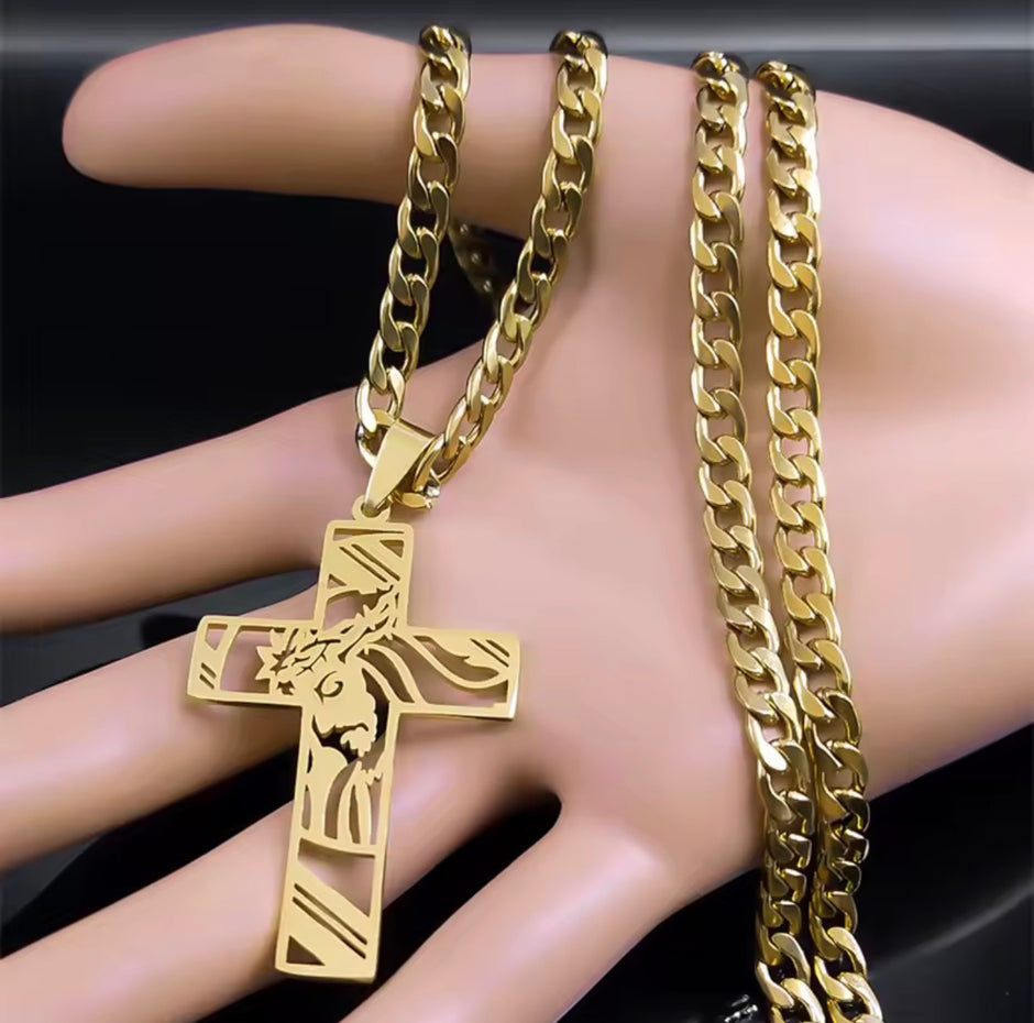 Men Stainless Steel Crown of Thorns Jesus Cross Necklace