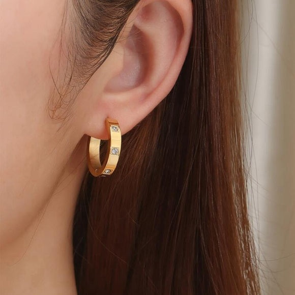 A Pair Women Stainless Steel Hoop Earring