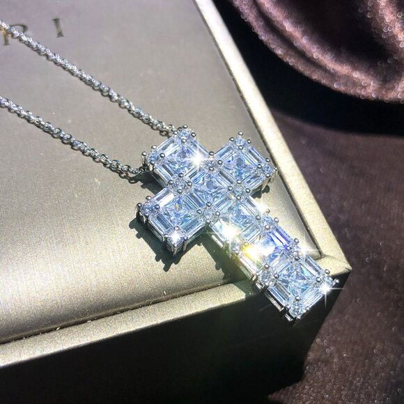 Unisex 925 Sterling Silver Plated Luxury Cross