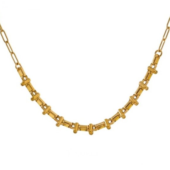 Women Stylish Stainless Steel Short Necklace