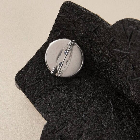 1Pair Women Chain Tassel Rivet Shoulder Pad Brooch Punk Tassel Metal Epaulet